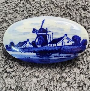 Vintage Blue Delft Holland Hand Painted White Porcelain Brooch